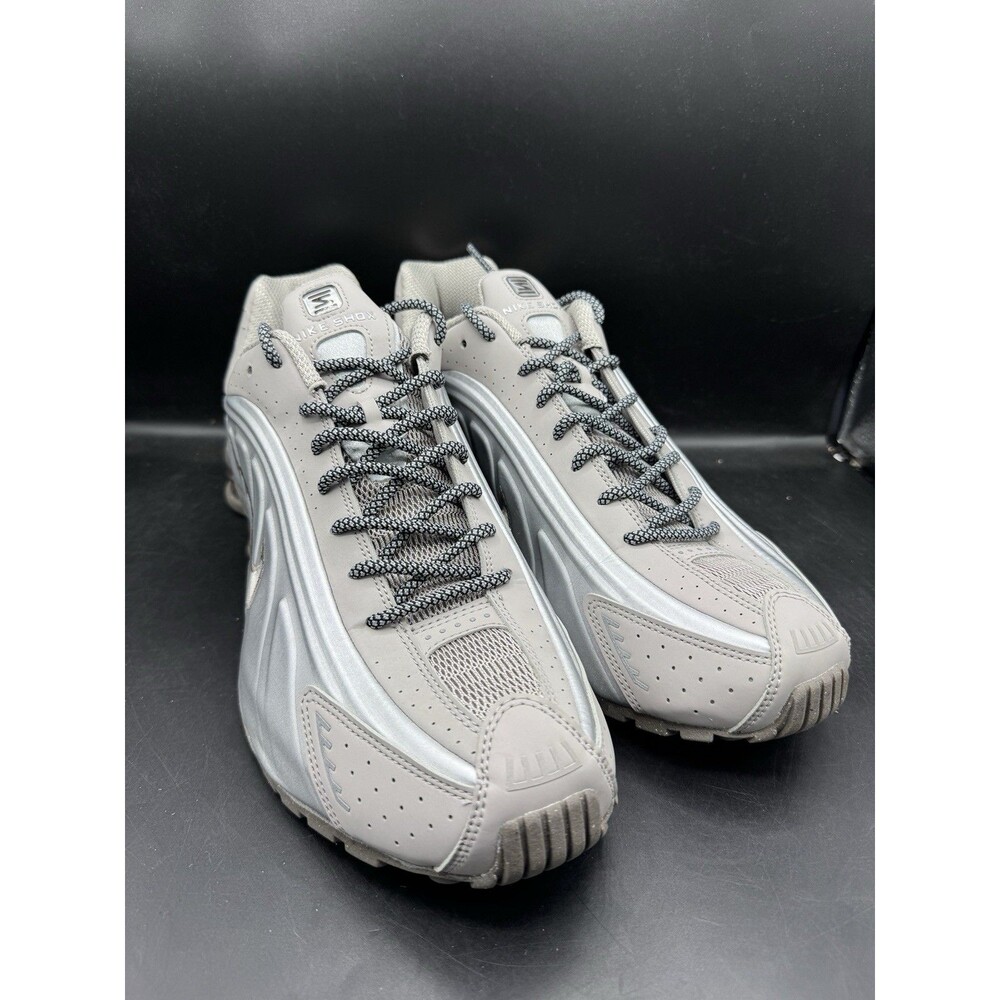 Nike Shox R4 'Cave Stone' Mens Size 13 (HQ1988-200) - Picture 3 of 16